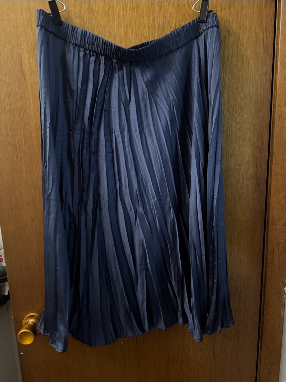 Time and Tru Navy Pleated Midi Skirt with Elastic Waistband